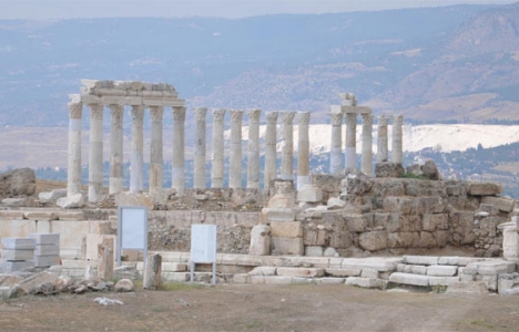 Laodikya Antik Kenti'nde arazi sahibi vatandaşların sorunları mecliste!