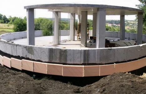 İşte 2 saatte inşa edilen köpük evler!