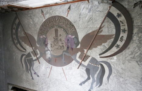 Saddam ın Sarayı yerle bir oldu!