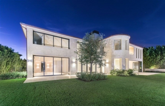 Kim Kardashian ve Kanye West Los Angeles taki evini satıyor!