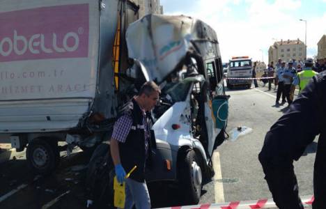 AVM minibüsü kaza yaptı, 1 çocuk hayatını kaybetti!