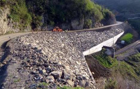 Kilimli'de trafik kazalarının yaşandığı yolda çalışmalar başladı!