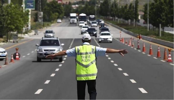 İstanbullular aman dikkat! Pazar günü trafiğe kapatılacak yollar belli oldu! Acil bakın!