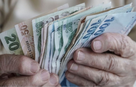 Emekliye 3 maaş avans! Mevcut emekliler de avans alabilir mi?