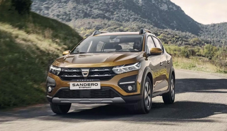 Dacia Sandero Stepway e 3 bin TL zam geldi! Sandero Stepway 13 Ekim 2022 fiyat listesi!