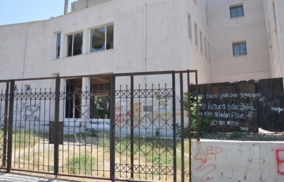 Kyme İtalyan Arkeoloji Heyeti Kazı Evi Müzesi atıl vaziyette!