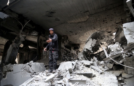 Saddam ın Sarayı yerle bir oldu!