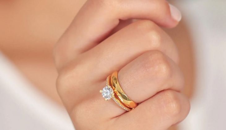 Altın yüzük fiyatlarında yüzde 25 e varan indirim! Altınbaş altın yüzük 28 Eylül 2022 fiyat listesi