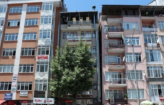 Kocaeli’de binalar yamuldu!