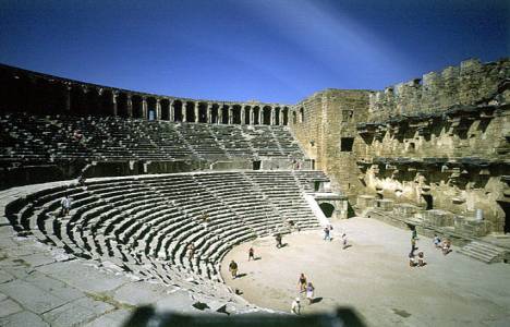 Aspendos'taki restorasyon çalışması Eylül 2014'te tamamlanacak!