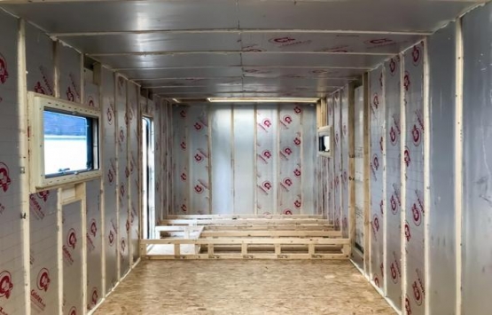 Ev kirasından bıkan çift, kamyonlarını ev yaptı!