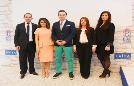 Mustafa Ceceli ve İrem Derici İstanbullu ege aşıklarını EgeYakası’na davet ediyor!