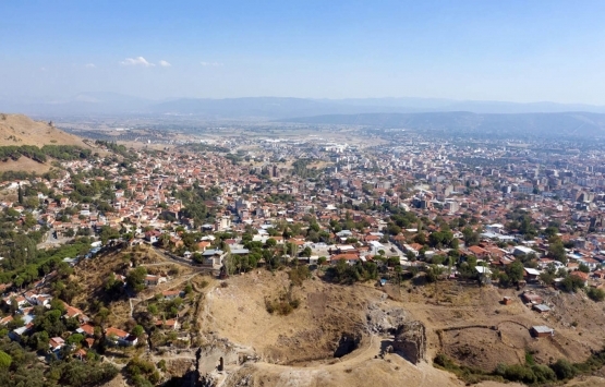 Bergama Millet Bahçesi için 86 dükkan yıkılacak!