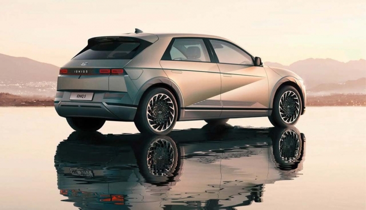 Otomobil tutkunlarını heyecanlandıran Hyundai IONIQ 5 fiyatı şoke etti! İşte 14 Şubat 2023 fiyat listesi..