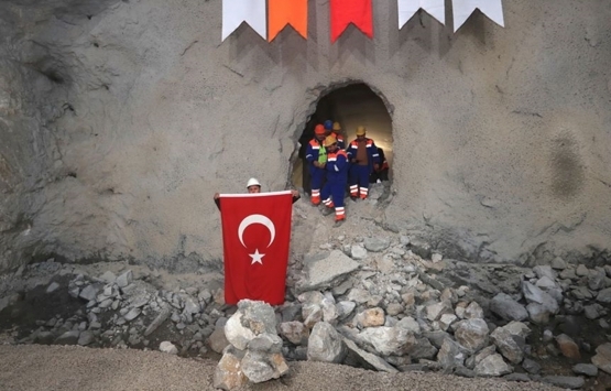 Amasya Badal Tüneli nin kazı çalışmaları tamamlandı!