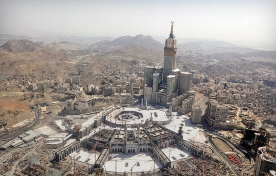 Mekke'de Kabe çevresine 7 kule dikilecek!