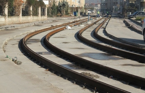 Akçaray tramvay hattının alt yapı çalışmaları tamamlanıyor!