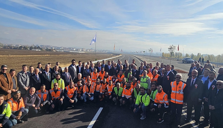 Ulaştırma ve Altyapı Bakanı Uraloğlu ndan yüksek hızlı tren müjdesi! Ankara ile Çorum arası 1.5 saat olacak!