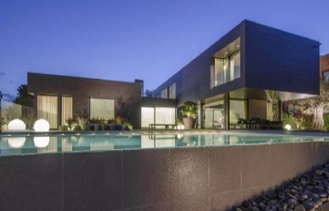 İşte Arda Turan ın Barcelona daki malikanesi!