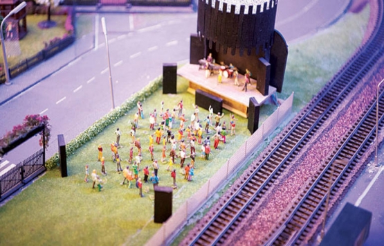 Serdar Öztezcan evinde düş bahçesi yarattı!