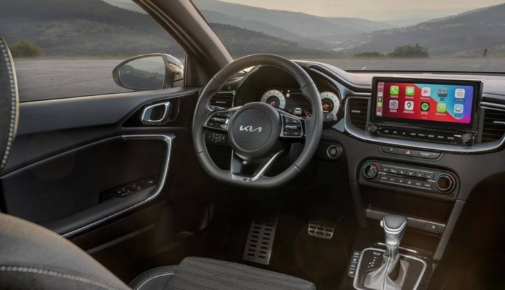 Kia’nın Ceed modeli 10 bin lira zamlandı İşte Kia Ceed’in 2 Ekim 2022 fiyat listesi…