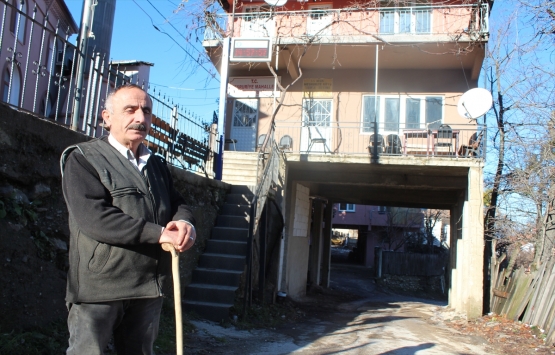 Bursa'daki ilginç bina görenleri şaşırtıyor!