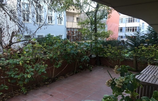 Bebek te 2.2 milyon dolara satılık tarihi ofis binası!