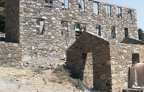 Aydın Entel Köy’de “İmara aykırı” şikayeti ters tepti!