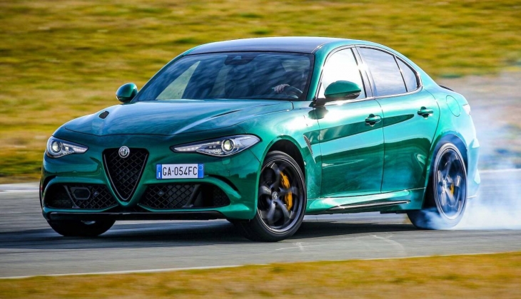 Alfa Romeo Giulia kaç lira? İşte Alfa Romeo Giulia 5 Ekim 2022 fiyat listesi...