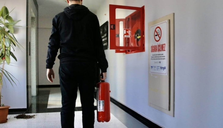 Yönetmeliğe uygun inşa edilen binalarda Yangın ayrıntısı! Risk azalıyor...