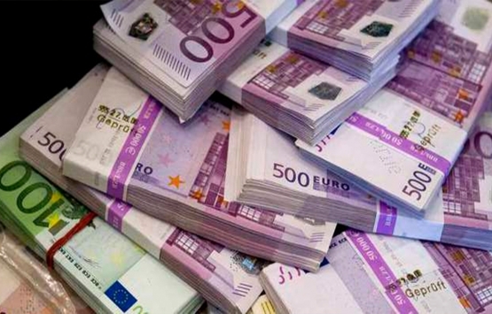 Euro 9 liranın üzerine çıkarak rekor tazeledi!