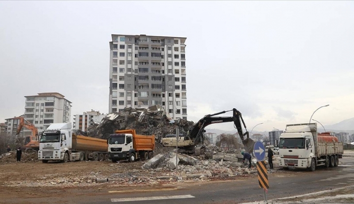 Deprem bölgesinde 11 ilde 930 şantiyede çalışmalar devam ediyor 