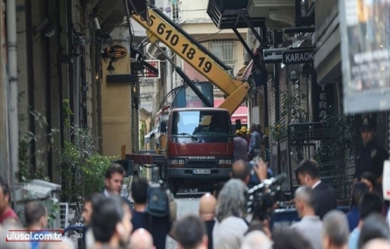 Beyoğlu'nda riskli binanın yıkımı tamamlandı!