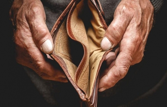 Türk-İş: 4 kişilik ailenin açlık sınırı 2 bin 384!