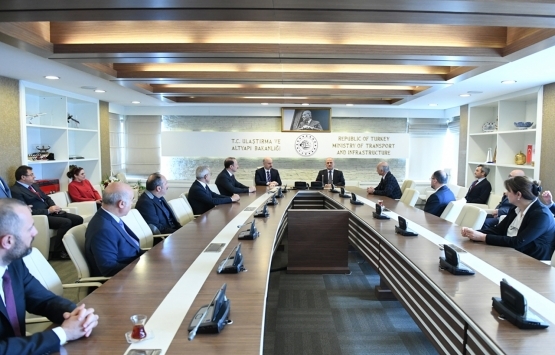 Ulaştırma ve Altyapı Bakanlığı nda devir teslim!