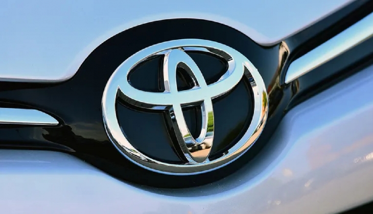 Toyota hidrojenle çalışan konsept aracını tanıttı!