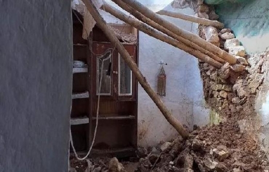 Şanlıurfa'da tek katlı ev çöktü!