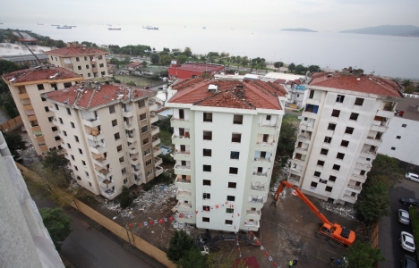 Kartal Sahil Sitesi yıkılıyor!