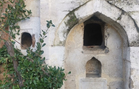 Fatih deki 5 katlı otel görenleri hayrete düşürdü!