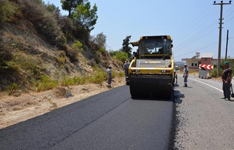 Antalya'da 1.200 kilometre yol asfaltlandı!