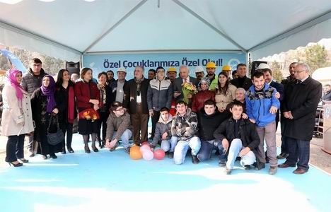 Eyüp Öğretilebilir Çocuklar Okulu'nun temeli atıldı!