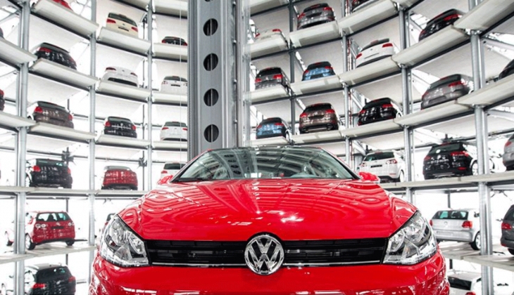 Volkswagen in tedarik sorunu gitgide büyüyor! Slovakya daki üretim askıya alındı!