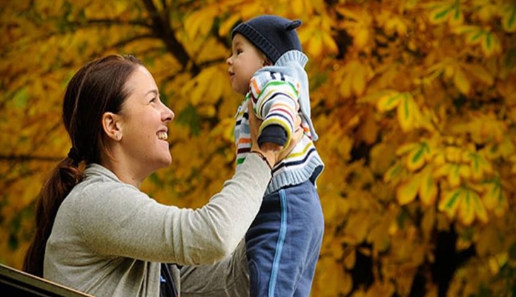 Cumhurbaşkanı Erdoğan müjdeyi verdi! Ev kadınları ve çalışan annelere erken emeklilik kapıları açılıyor!