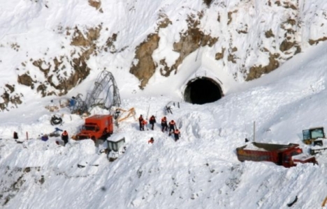 Çaykara HES şantiyesindeki çığ davasında yargılama başladı!