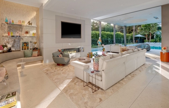 Adnan Şen in 75 milyon dolarlık malikanesi için Amerikan basınından eleştiri!