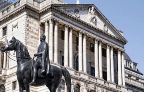İngiltere Merkez Bankası faiz oranını indirdi!