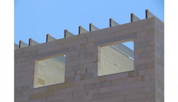 Gaziantep Nurdağı'nda fiber kompozit bloklarla yapılan köy evi ve deprem konutu tamamlanıyor!