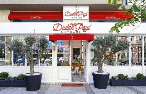 I-AM'den Dudak Payı Meyhane'ye modern tasarım!