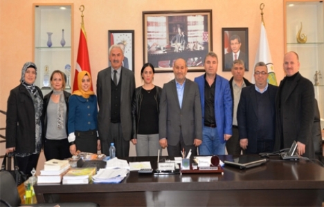 Hendek Emlakçılar Derneği, İrfan Püsküllü’yü ziyaret etti!