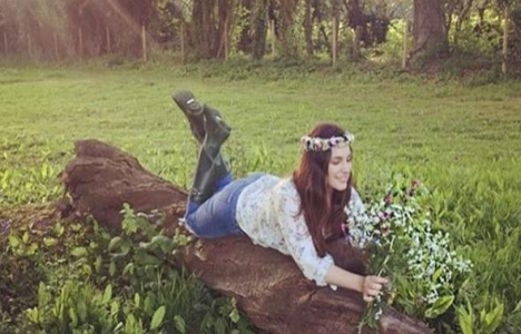 İşte Kelly Brook un merak edilen çiftlik evi!